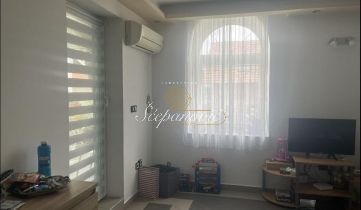 Kuća Prodaja Novi Sad Kuća Prodaja Novi Sad 188 m2
