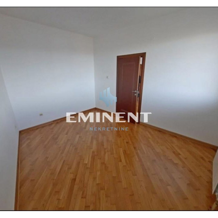 Stan Izdavanje Beograd Hram Svetog Save 172 m2