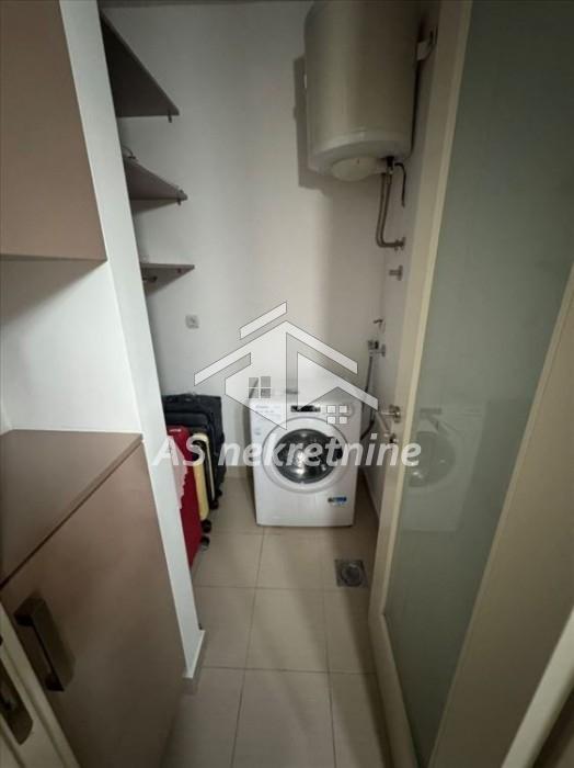 lokali-izdavanje-ljF7Zk3vvI Dvosoban stan za izdavanje, Blok 67 – Belville, Beograd, 47m², 800 €/mes