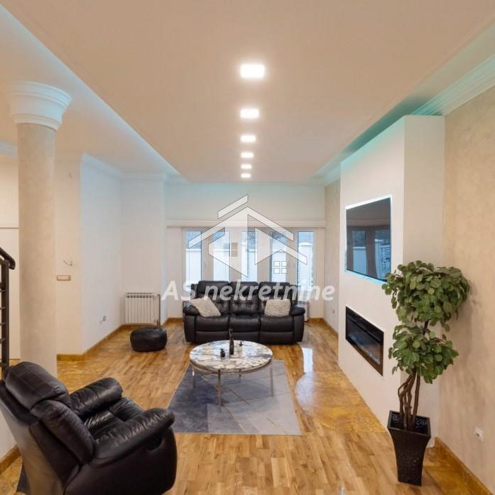 Kuća Izdavanje Beograd Jajinci 417 m2