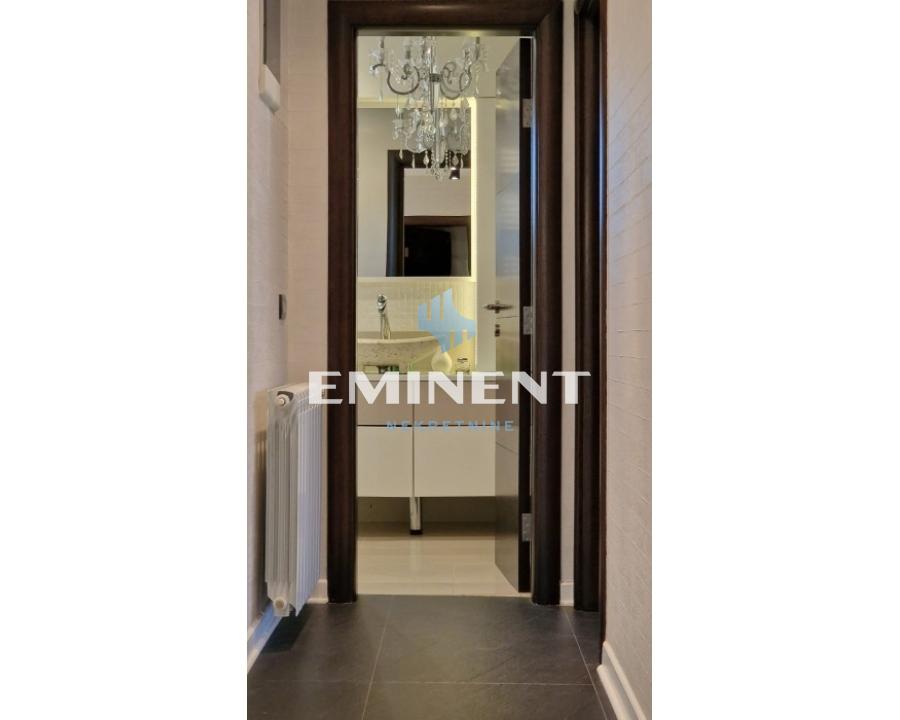 Kuća na prodaju, Surčin, Beograd, 345m², 450.000 €