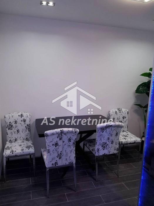 lokali-izdavanje-p5MBEg158i Stan Izdavanje Beograd Trg Republike 50 m2