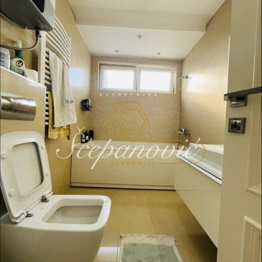 Petosoban stan na prodaju, Rotkvarija, Novi Sad, 181m², 420.000 €