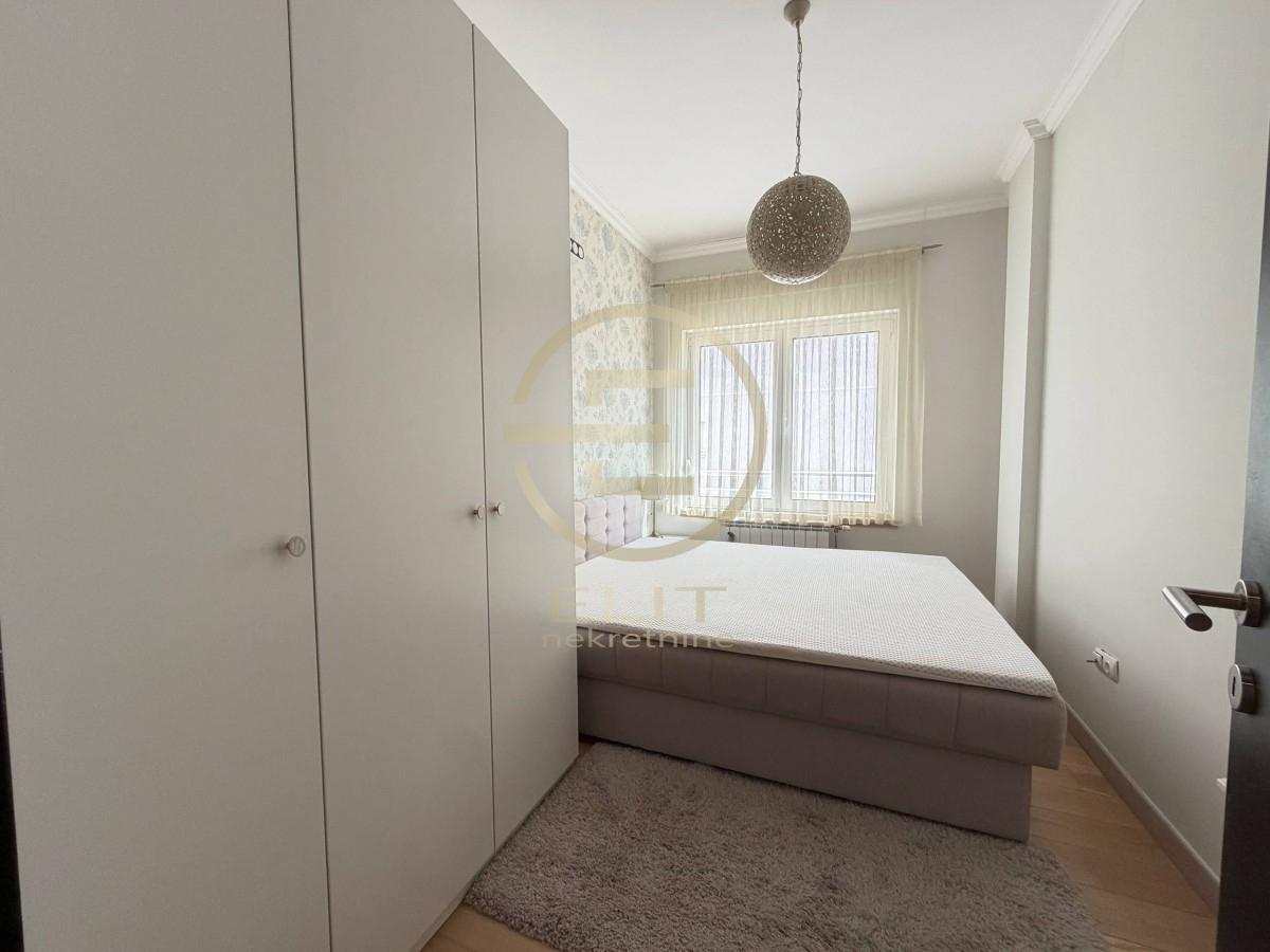 lokali-izdavanje-pWfsO3aW3F Trosoban stan na prodaju, Liman, Novi Sad, 105m², 430.000 €