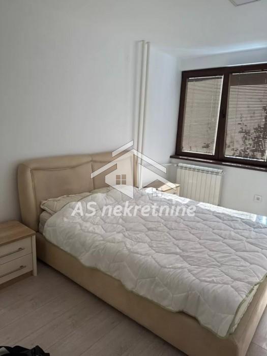 Četvorosoban stan za izdavanje, Blok 22, Beograd, 91m², 1.300 €/mes