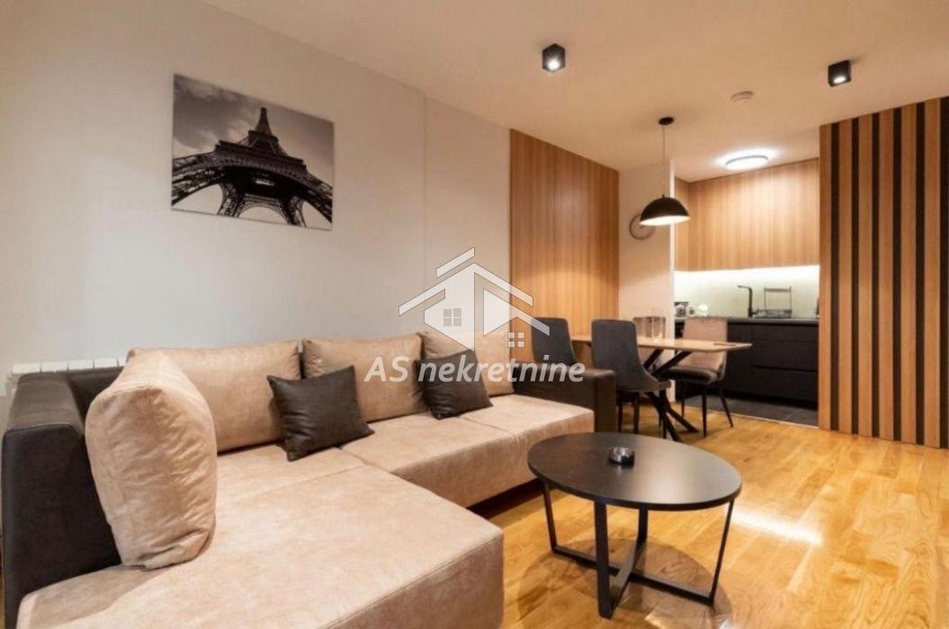 Stan Izdavanje Beograd Južni Bulevar 55 m2