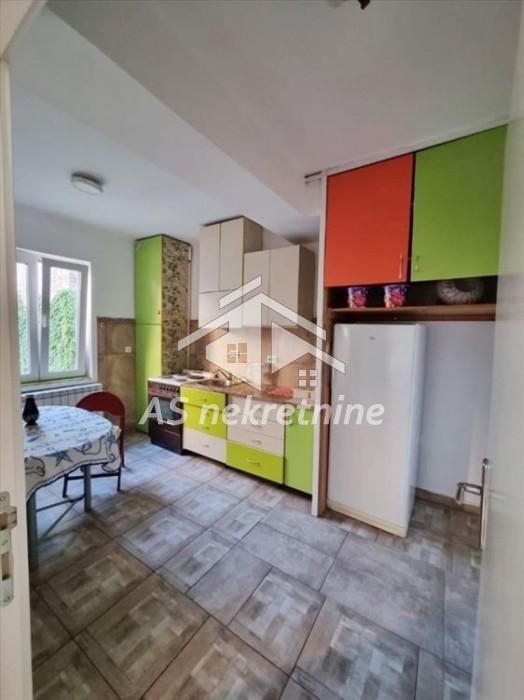 Stan Prodaja Beograd Hala Pionir 70 m2