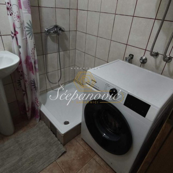 Stan Izdavanje Beograd Banjica 32 m2