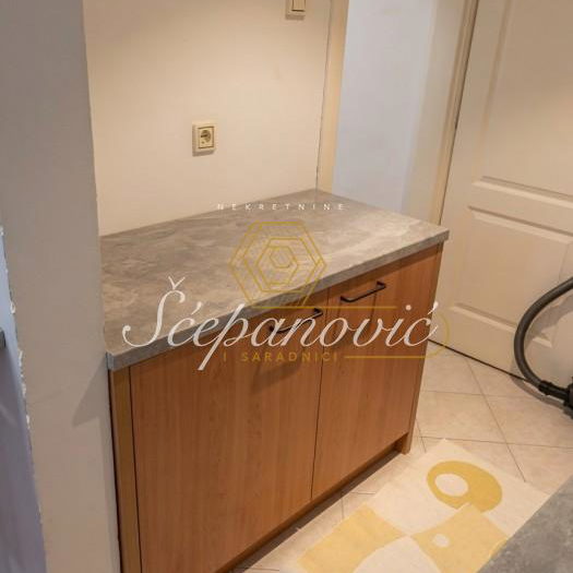 Stan Izdavanje Novi Sad  31 m2