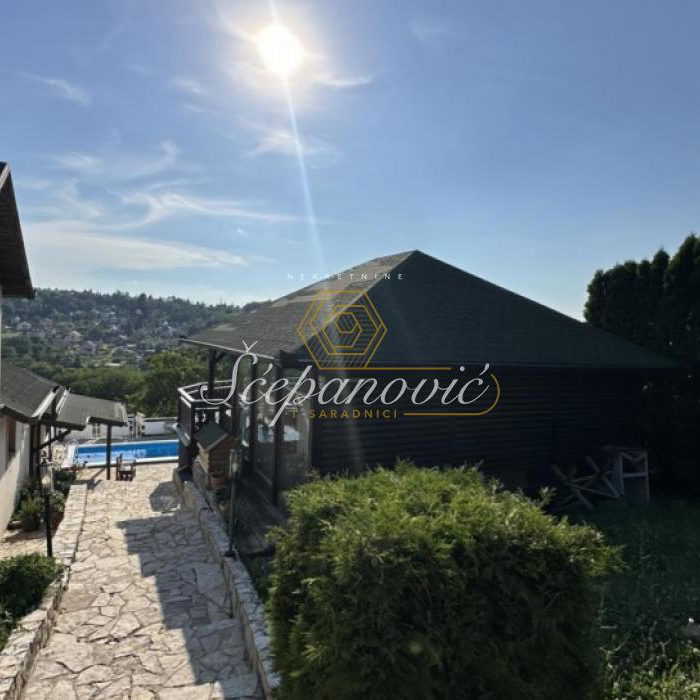 Kuća Prodaja Novi Sad  223 m2