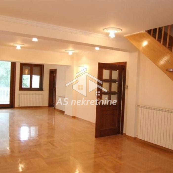 Stan Izdavanje Beograd Dedinje 250 m2