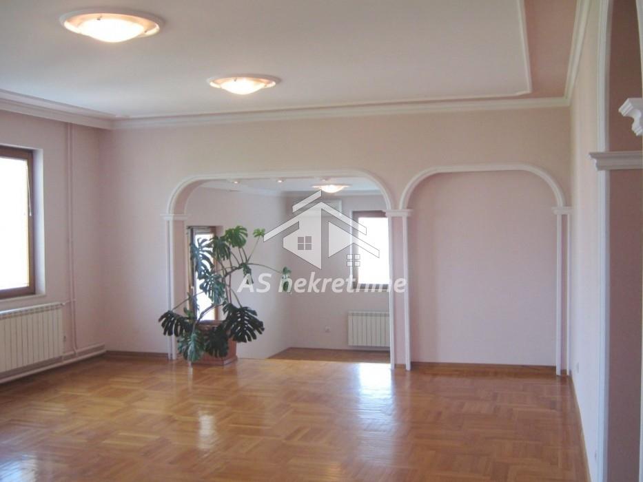 Stan Izdavanje Beograd Stan Izdavanje Beograd Dedinje 200 m2