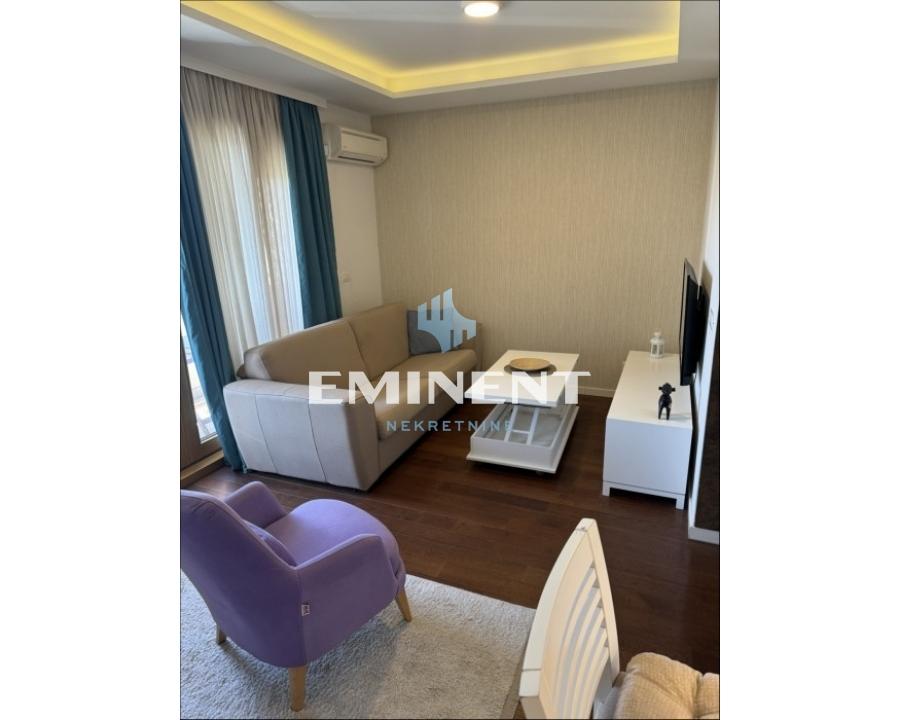 Jednosoban stan na prodaju, A Blok – Blok 67a, Beograd, 32m², 172.800 €