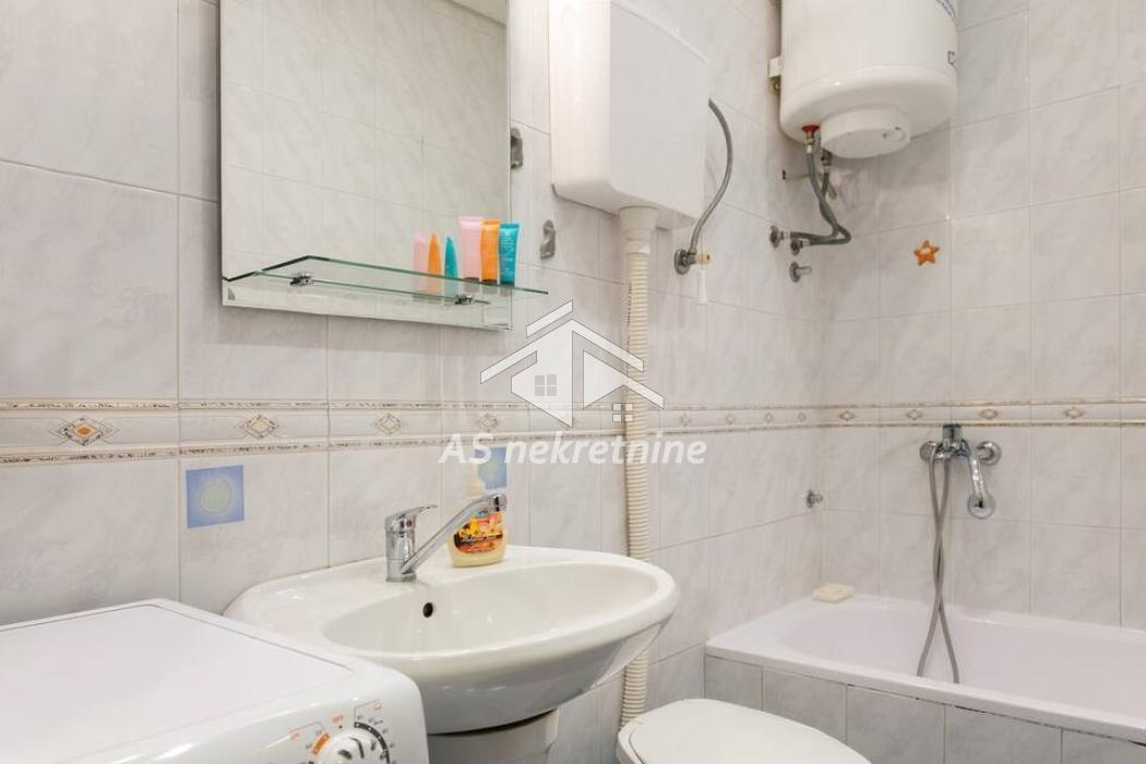Stan Izdavanje Beograd Đeram Pijaca 46 m2