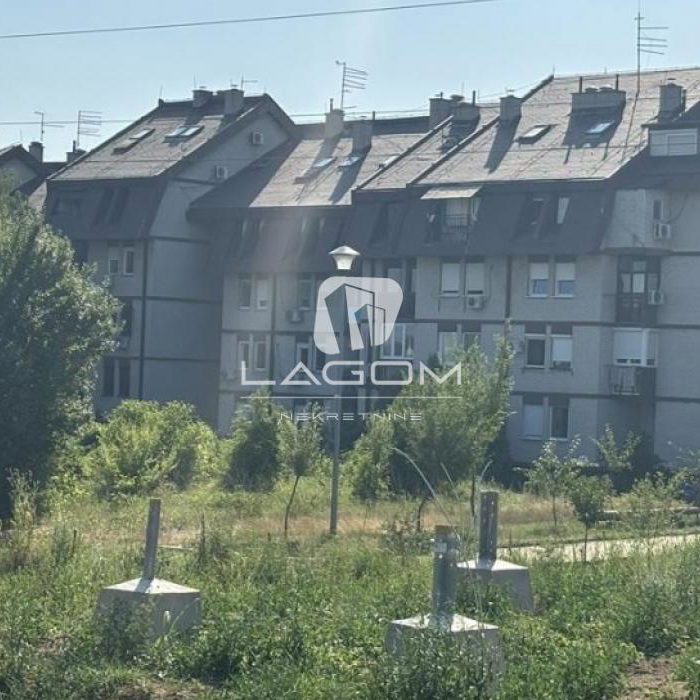 Plac Prodaja Beograd Resnik 1994 m2