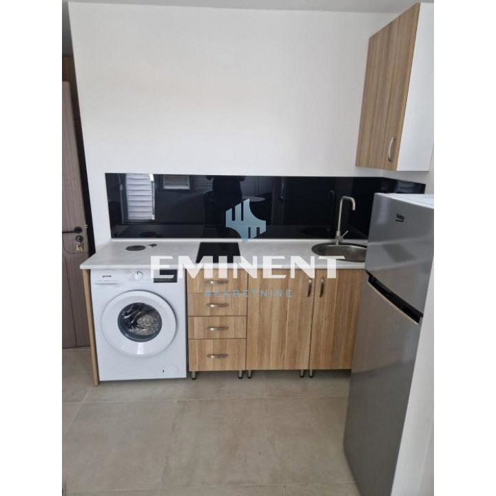 Stan Izdavanje Beograd Ledine 160 m2