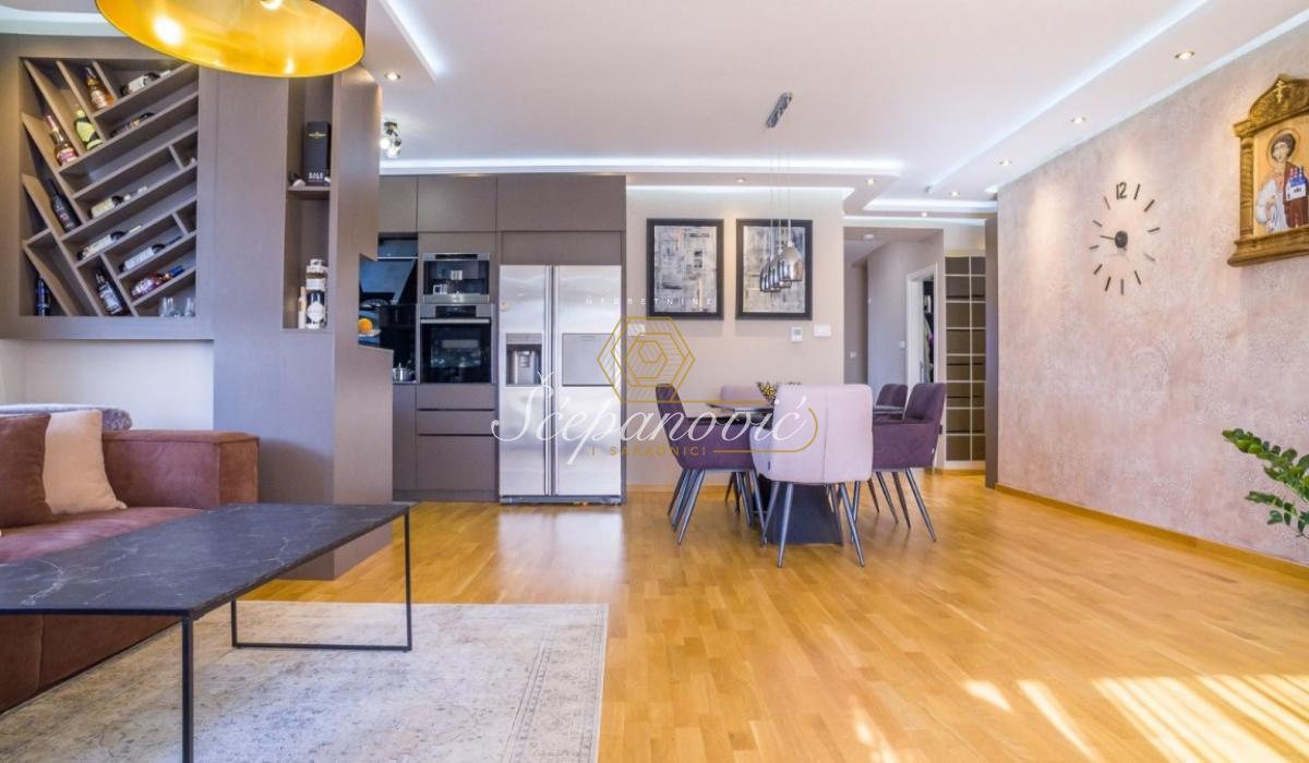 lokali-prodaja-3qH35fx3bt Četvorosoban stan na prodaju, Bulevar Patrijarha Pavla, Novi Sad, 113m², 440.000 €