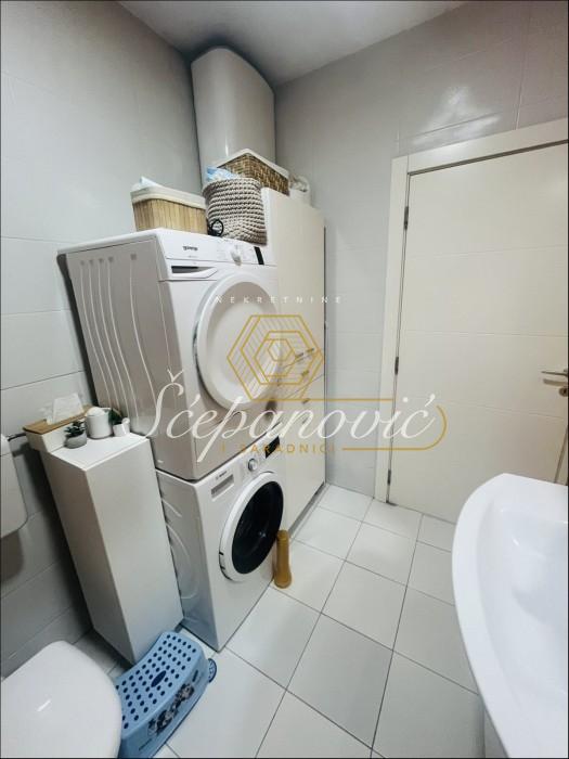 lokali-prodaja-5yMDa7khxn Trosoban stan na prodaju, Rotkvarija, Novi Sad, 67m², 150.000 €