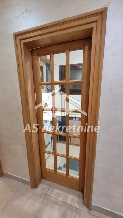 lokali-prodaja-6sQAUTiNbH Četvorosoban stan za izdavanje, Hram Svetog Save, Beograd, 94m², 1.300 €/mes