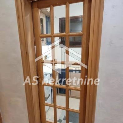 Četvorosoban stan za izdavanje, Hram Svetog Save, Beograd, 94m², 1.300 €/mes