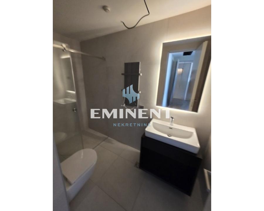 Trosoban stan za izdavanje, Blok 65, Beograd, 80m², 1.700 €/mes