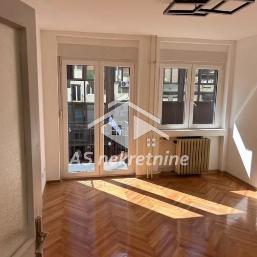 Stan Izdavanje Beograd Dorćol 78 m2