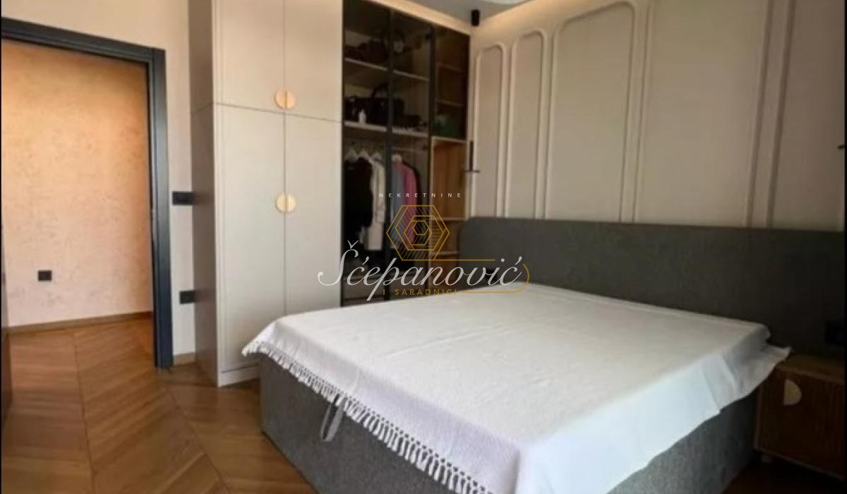 Stan Prodaja Novi Sad  93 m2