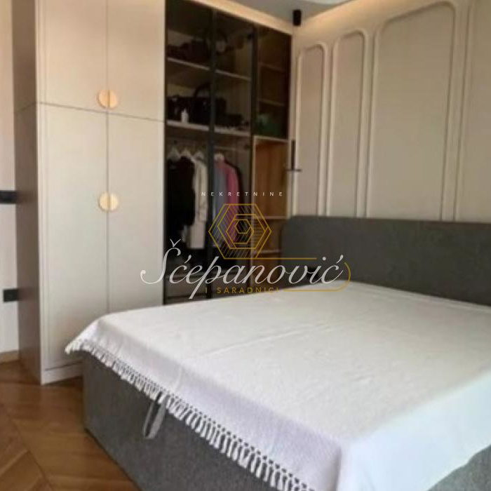 Stan Prodaja Novi Sad  93 m2