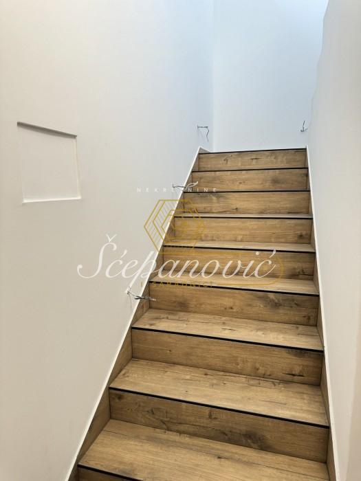 lokali-prodaja-9Omcbb1sCj Kuća na prodaju, Sremska Kamenica, Novi Sad, 226m², 390.000 €