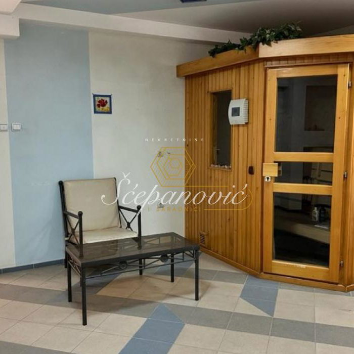 Petosoban stan na prodaju, Temerin – Centar, Temerin, 193m², 170.000 €