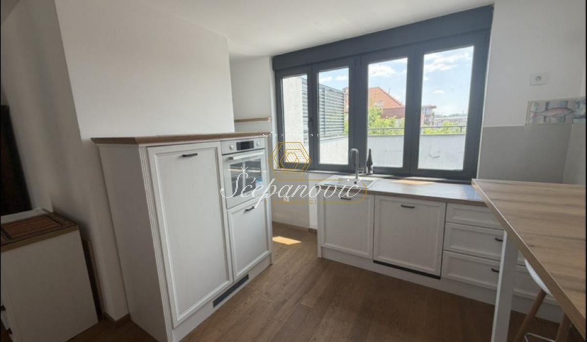 Stan Izdavanje Novi Sad  73 m2