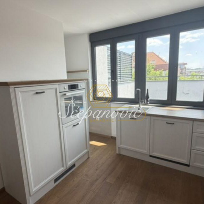 Stan Izdavanje Novi Sad  73 m2