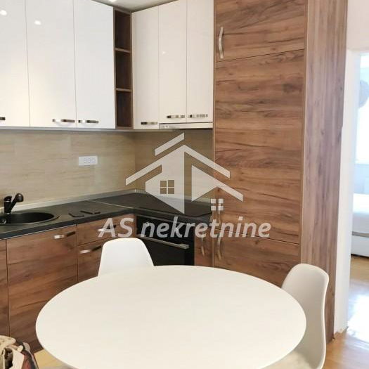 Stan Izdavanje Beograd Dedinje 72 m2