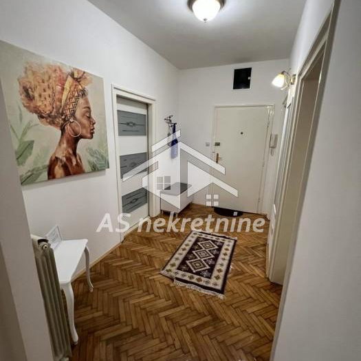 Dvosoban stan za izdavanje, Kalenić Pijaca, Beograd, 67m², 900 €/mes