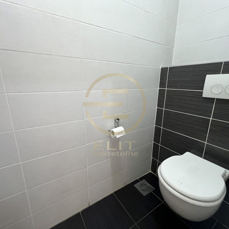 Lokal na prodaju, Grbavica, Novi Sad, 229m², 452.000 €
