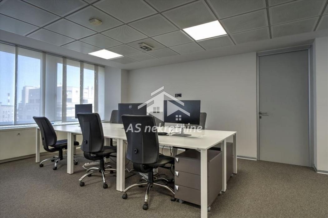 Lokal Izdavanje Beograd Lokal Izdavanje Beograd Trg Republike 300 m2