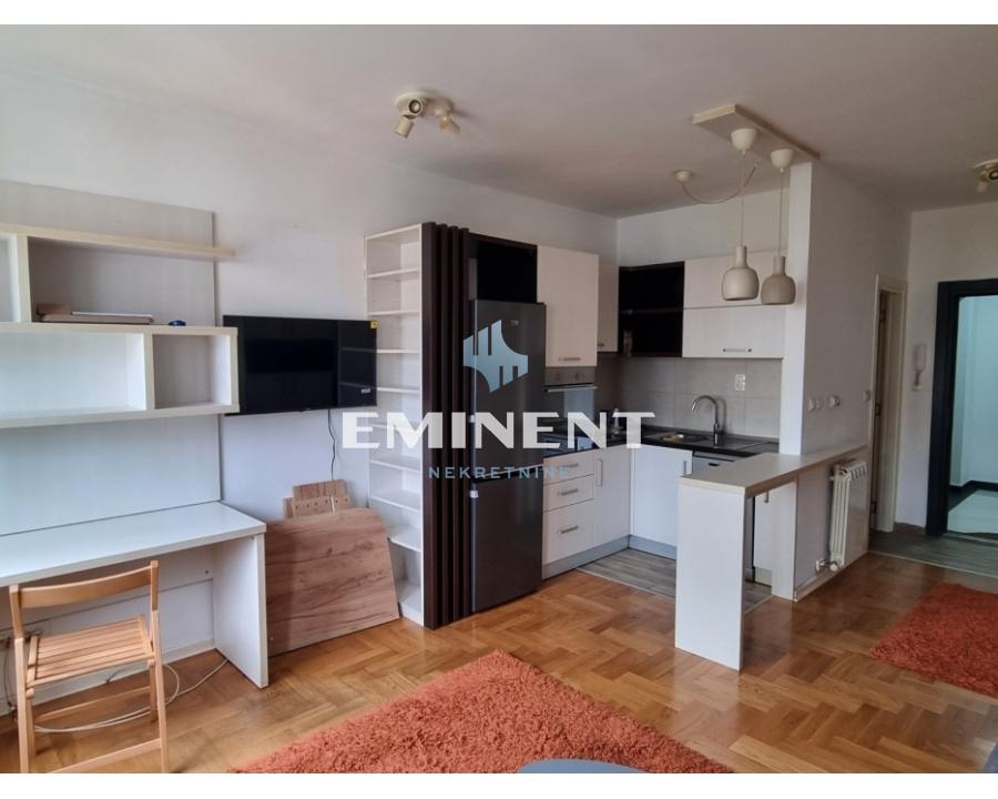 Stan Izdavanje Beograd Stan Izdavanje Beograd Dimitrija Tucovića 30 m2
