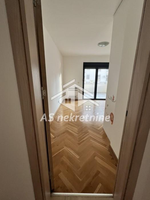 Stan Izdavanje Beograd Autokomanda 78 m2