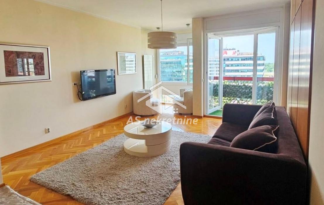 Trosoban stan za izdavanje, Blok 23, Beograd, 73m², 7. sprat, 950 €/mes