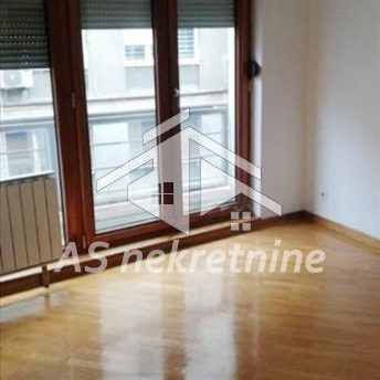 Stan Izdavanje Beograd Slavija 130 m2
