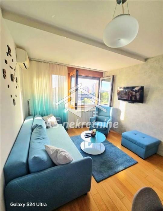 Stan Izdavanje Beograd  38 m2