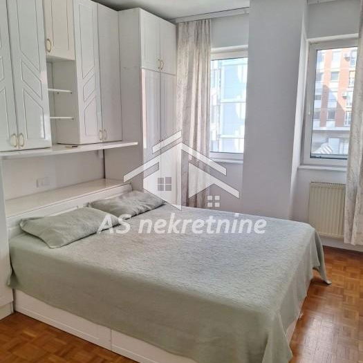 Dvosoban stan za izdavanje, Tašmajdan, Beograd, 55m², 1.200 €/mes