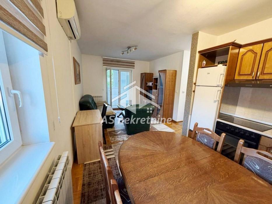 lokali-prodaja-LAaKbDkwFa Dvosoban stan za izdavanje, Autokomanda, Beograd, 39m², 580 €/mes