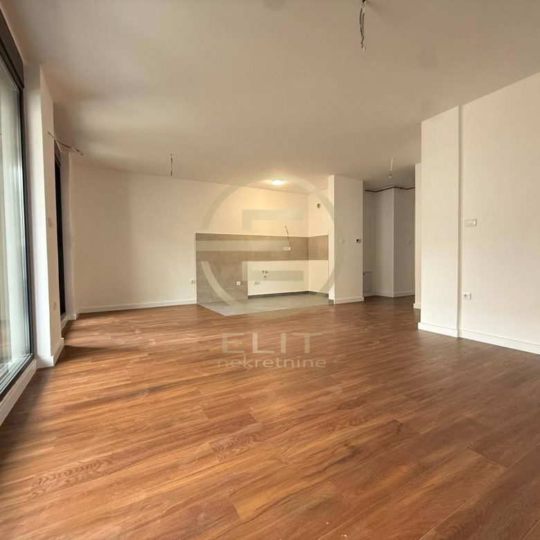 Stan Prodaja Novi Sad  136 m2