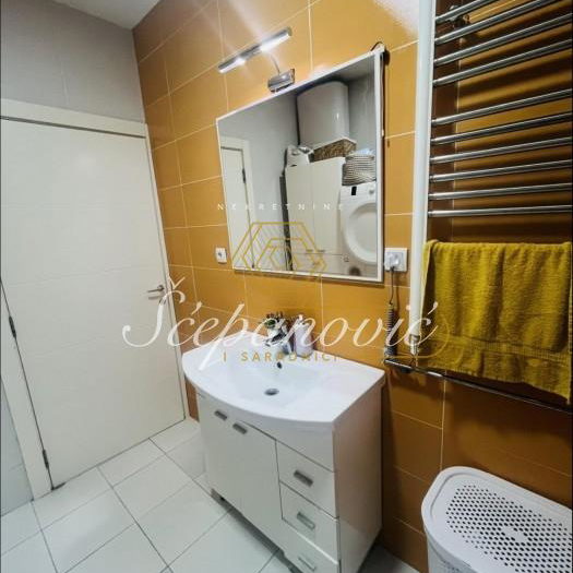 Trosoban stan na prodaju, Rotkvarija, Novi Sad, 67m², 150.000 €