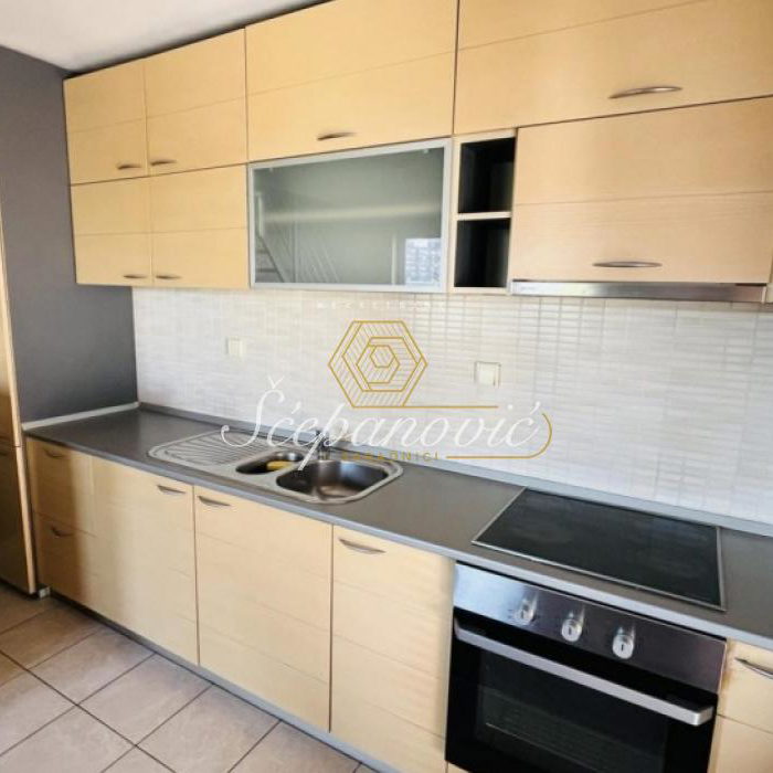 Stan Prodaja Novi Sad Socijalno 102 m2
