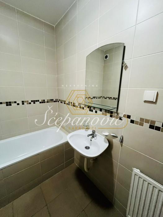 lokali-prodaja-QZpjVqrK5a Trosoban stan na prodaju, Nova Detelinara, Novi Sad, 67m², 190.000 €