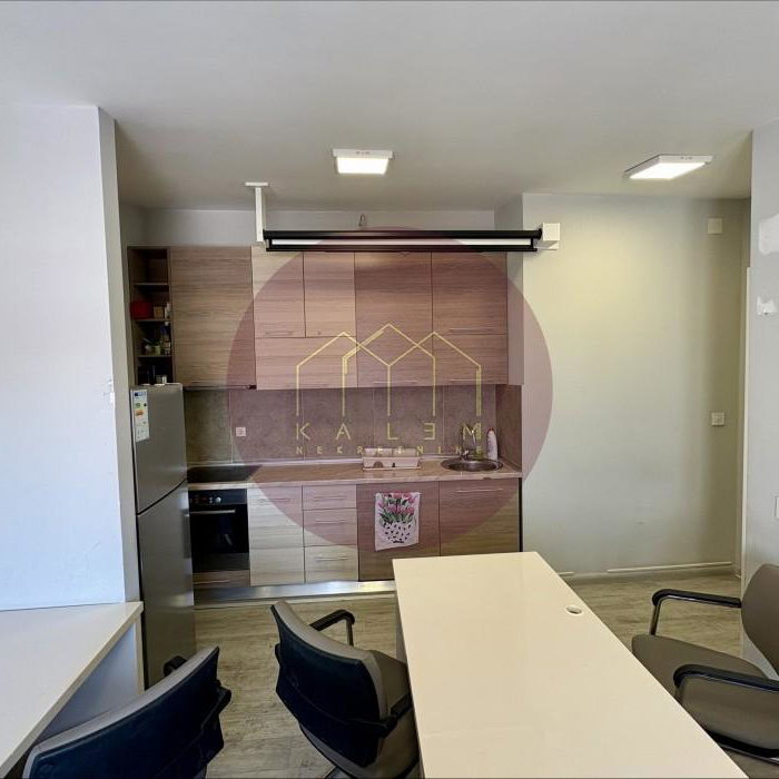 Petosoban stan na prodaju, Đeram Pijaca, Beograd, 118m², 349.000 €