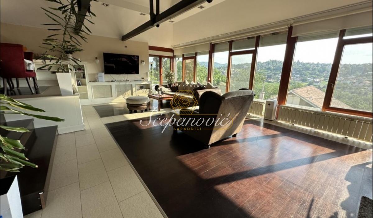 Kuća Prodaja Novi Sad  223 m2