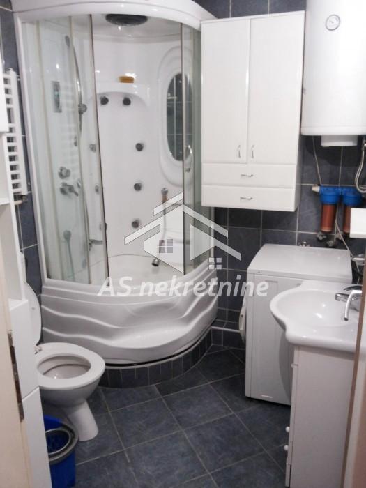 lokali-prodaja-Sg1f3fmyJI Dvosoban stan za izdavanje, Blok 29, Beograd, 68m², 700 €/mes